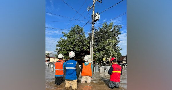 PLN Tanggap Pulihkan Pasokan Listrik Akibat Banjir di Kabupaten Sidrap dan Soppeng