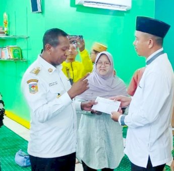 Pemprov Papua Selatan Serahkan Hadiah Lomba Gema Takbir Idul Adha 1445 H ke-7 Masjid Pemenang di Merauke