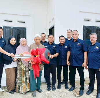 Serahkan Rumah Pemenang Undian Jalan Sehat TSM Day, Tasming Hamid Didoakan Terpilih Jadi Wali Kota Parepare