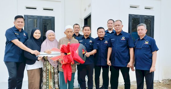 Serahkan Rumah Pemenang Undian Jalan Sehat TSM Day, Tasming Hamid Didoakan Terpilih Jadi Wali Kota Parepare