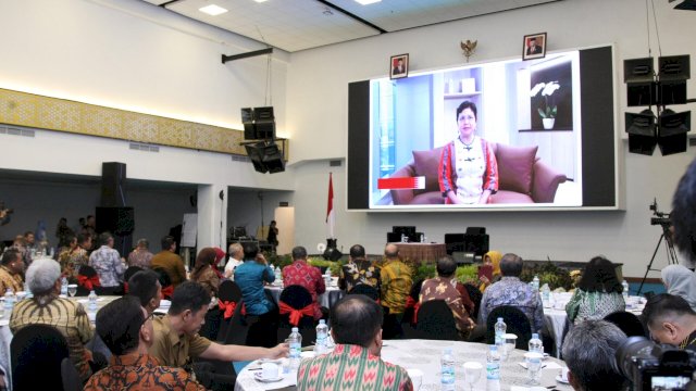 Ketua Dewan Audit OJK Sophia Wattimena saat memberikan pernyataan pada Roadshow Governansi Tahun 2024, kemarin. (Dok. Humas OJK)