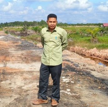 Reses di Desa Sepaso, Ketua DPRD Joni Dengarkan Aspirasi Infrastruktur Jalan dan Pengadaan Barang