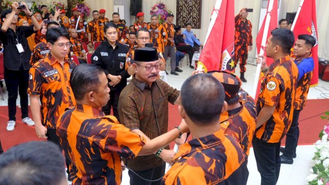 Wabup Gowa Abd Rauf Malaganni saat menghadiri Pelantikan Pengurus Majelis Pimpinan Cabang (MPC) Pemuda Pancasila Periode 2023-2027, di Gedung De Bollo Sungguminasa Kecamatan Somba Opu, kemarin. (Dok. Humas Gowa)