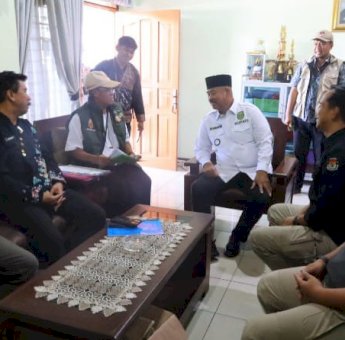 KPU dan Bawaslu Kukar Hadiri Coklit Data Pemilih di Kediaman Bupati