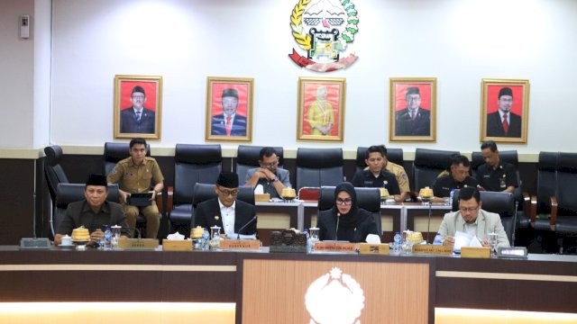 Suasana rapat paripurna yang digelar DPRD Provinsi Sulawesi Selatan pada Senin (1/7/2024). (Foto: Humas DPRD Sulsel)
