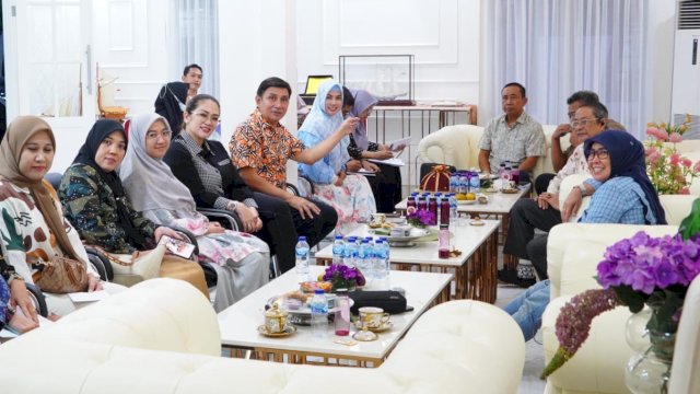 Komisi A DPRD Sulsel melaksanakan kunjungan kerja ke Badan Penghubung Daerah Provinsi Sulsel di Jakarta, Jumat (5/7/2024). (Foto: Istimewa)