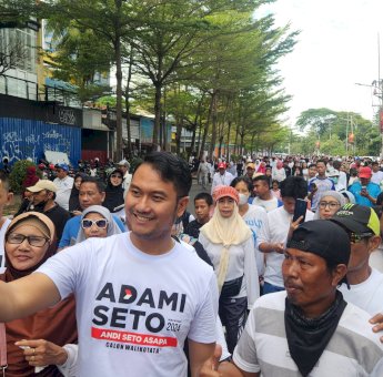 Baju Seragam Gratis Plus, Program Utama Andi Seto Jika Terpilih Jadi Walikota Makassar