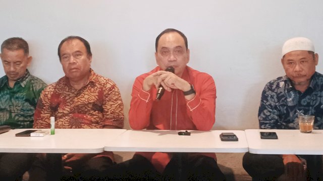 Ket : Taqyuddin Djabbar (TQ) saat deklarasi menyatakan siap maju di Pilkada Parepare 2024