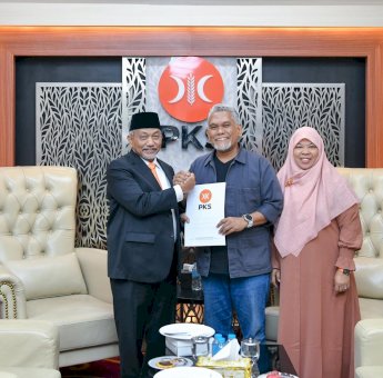 Amri Arsyid Resmi Kantongi SK DPP PKS Sebagai Bakal Calon Walikota Makassar
