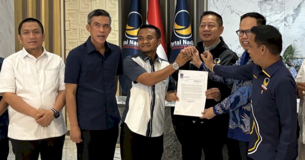 Diserahkan RMS, Duet Andi Asman-Akmal Pasluddin Resmi Kantongi Rekomendasi NasDem di Pilkada Bone 2024