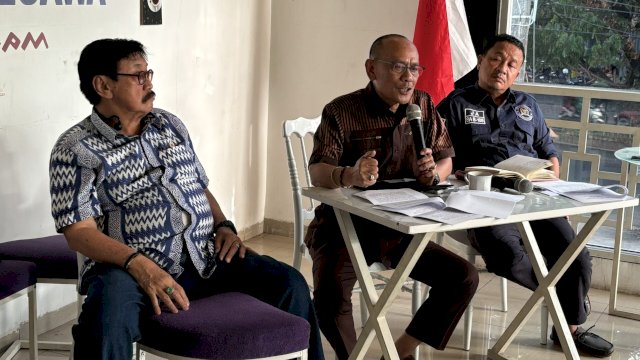 Senator DPD RI asal Sulawesi Selatan, Ajiep Padindang mengomentari terkait wacana kolom kosong di Pilgub Sulsel 2024. (Foto: Istimewa)