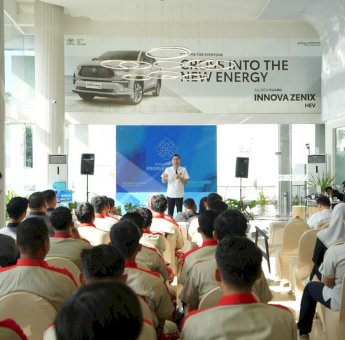 Program People Contest, Karyawan Kalla Toyota Diajak Utamakan Pelayanan Bagi Pelanggan