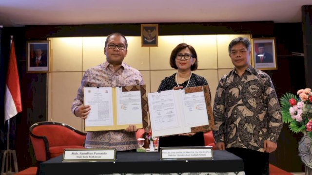 Pemkot Makassar dan UGM resmi menjalin kerjasama guna mewujudkan Kota Rendah Karbon di Indonesia, Selasa (14/5/2024). (Foto: Istimewa)