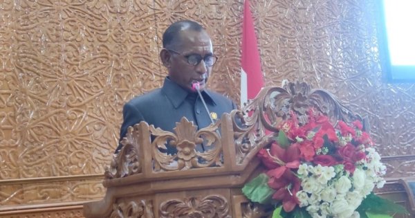 Ubaldus Badu Sampaikan Beberapa Poin Penting dari Fraksi Nasdem Terhadap Dua Raperda Inisiasi Pemkab Kutim