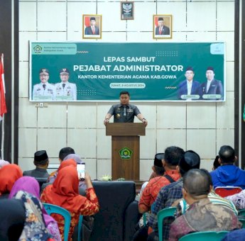 Adnan Beri Bantuan Rp500 Juta untuk Renovasi Masjid Kemenag Gowa