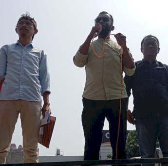 Demo di Kemendagri, KMBTM Tuntut Evaluasi dan Copot Kostantinus sebagai Pj Bupati Buton Tengah