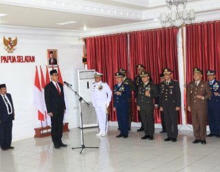 Pj Gubernur Papua Selatan Kukuhkan 54 Anggota Paskibra HUT RI ke-79