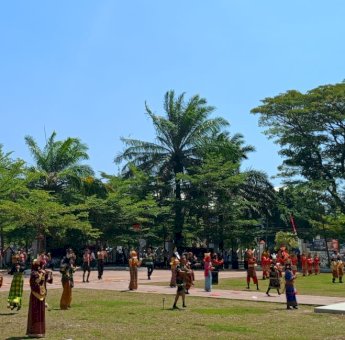 Puluhan Siswa Gowa Tampilkan Tarian Indonesia Maju di HUT RI