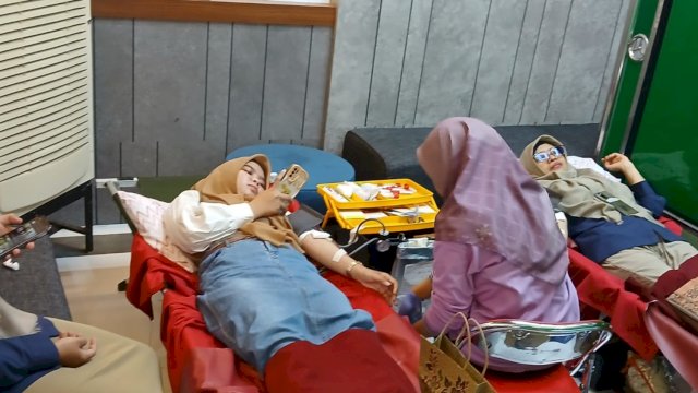 Kegiatan donor darah PLN UID Sulselrabar bekerja sama dengan UPT Transfusi Darah Sulsel. (Istimewa)