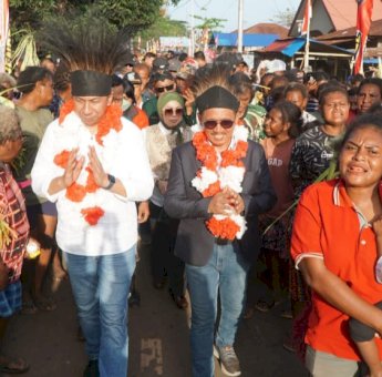 Sambut Antusias Mahuze-Riduwan, Ribuan Warga Kumbe Dukung Penuh Keduanya Maju di Pilkada Merauke