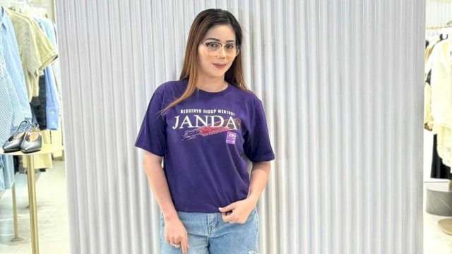 Pemilik bisnis skincare Fenny Frans usai menghadiri Gala Premiere Film Janda, di XXI Mall Panakukang, Makassar, Kamis, (22/08/2024). (Dok. akun Instagram Fenny Frans @fennyfrans)