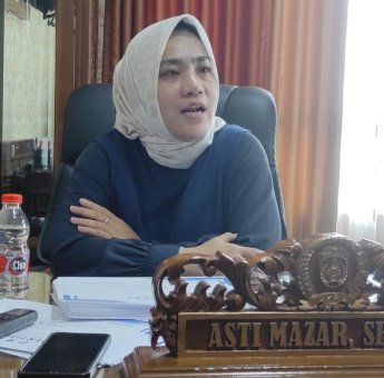 Wakil Ketua DPRD Asti Mazar Soroti Lambatnya Progres Proyek MYC di Kutim