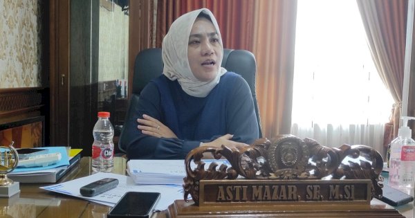 Wakil Ketua DPRD Asti Mazar Soroti Lambatnya Progres Proyek MYC di Kutim