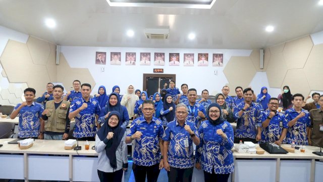 Penjabat Sekretaris Daerah Kabupaten Gowa Abd Karim Dania saat menghadiri Monev PPID Kabupaten Gowa Tahun 2024, di Baruga Karaeng Pattingalloang, Kantor Bupati Gowa, kemarin. (Dok. Humas Gowa)