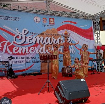 Kolaborasi IKA dan OSIS Smandel Makassar Rayakan Kemerdekaan Dengan Meriah