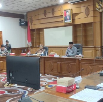 Sengketa Lahan Antara Poktan Bina Warga dengan PT Indexim Coalindo, DPRD Kutim Gelar RDP
