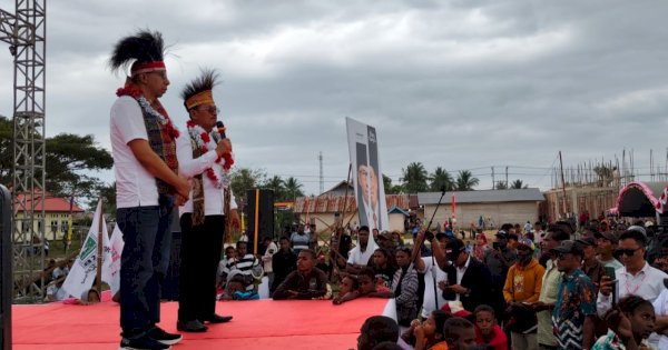 Lautan Massa Padati Deklarasi Paslon ‘MARI’ di Merauke, Program Pembangunan Harus Sentuh Kebutuhan Warga