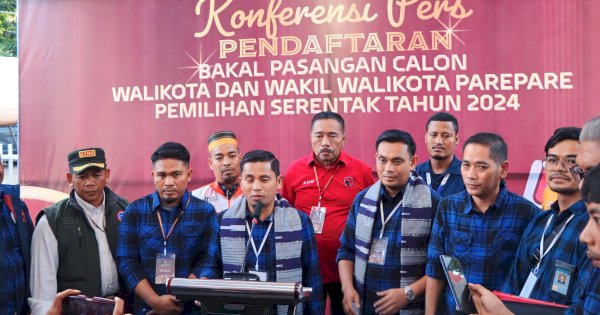 Antusiasme Pendukung, Tasming-Hermanto Sampaikan Maaf Terjadi Kemacetan saat Mendaftar ke KPU