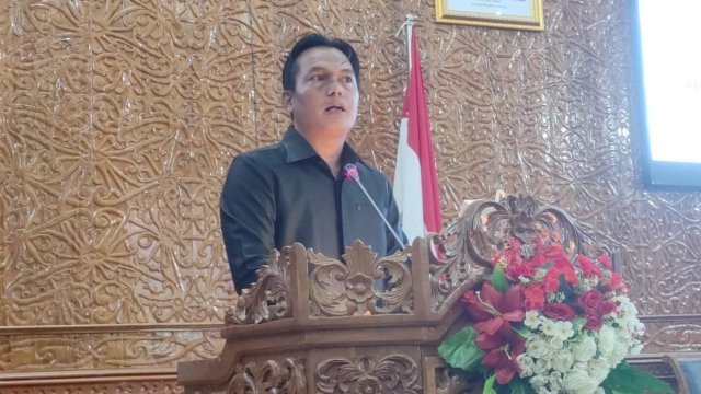 Anggota Fraksi PDI-Perjuangan DPRD Kutai Timur, Siang Geah, menyampaikan catatan dan masukan terhadap Raperda Pertanggungjawaban Pelaksanaan APBD Tahun Anggaran 2023, Kamis (13/06/2024). (Istimewa)