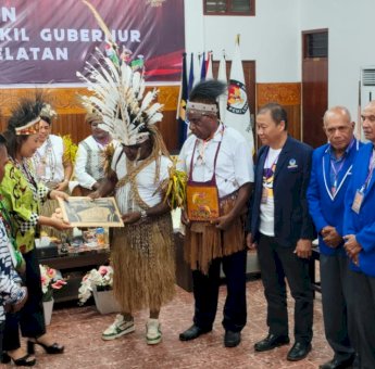 Giliran Paslon Mbaraka-Muyak Mendaftar di KPU Papua Selatan sebagai Kontestan Pilkada 2024
