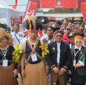 Jadi Juru Kunci Pendaftaran di KPU Merauke, Paslon Mahuze-Riduwan Siap Bertarung di Pilkada 2024