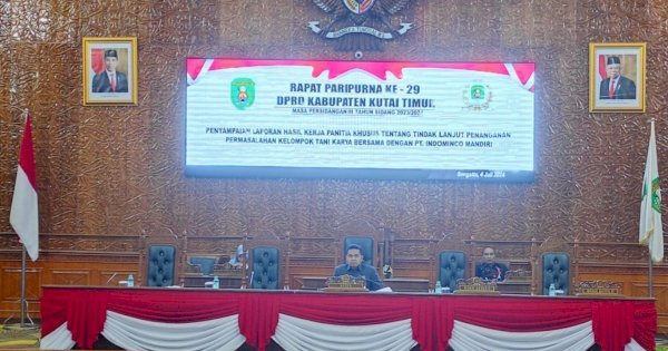 DPRD Kutim Gelar Rapat Paripurna Penyampaian LHK Pansus Terkait Tindak Lanjut Permasalahan Poktan Karya Bersama dengan PT Indominco Mandiri