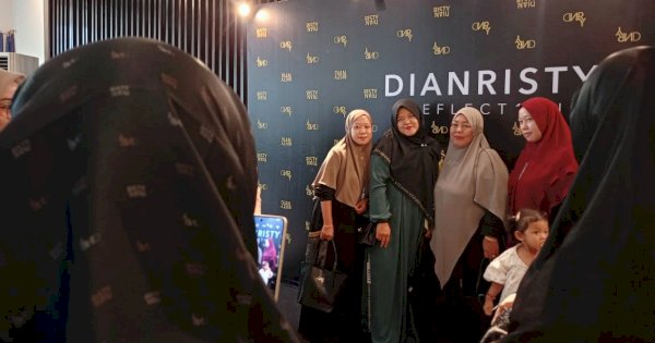 Ratusan Pelanggan Setia Padati Perayaan 10 Tahun Brand Dian Risty di Makassar