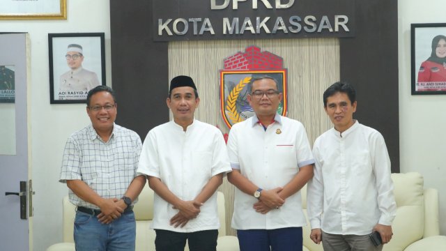 Ketua DPRD Makassar, Rudianto Lallo menerima kunjungan silaturahmi Kepala Kajari Makassar, Nauli Rahim Siregar, Jumat (2/8/2024). (Foto: Istimewa)