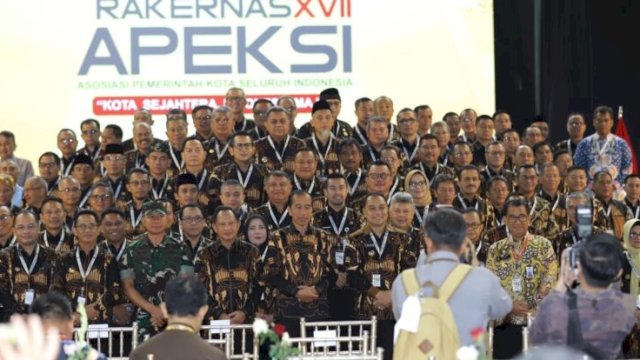 Presiden RI, Joko Widodo saat membuka Rakernas APEKSI XVII tahun 2024 di Dome BSCC, Balikpapan, Selasa (4/6/2024). (Foto: Istimewa)