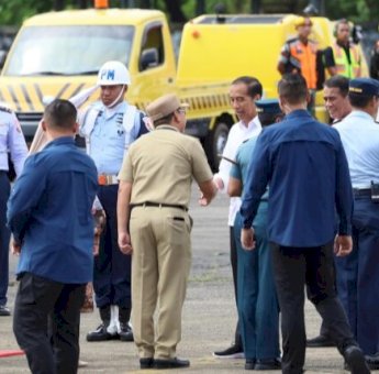 Kunker di Sulsel, Danny Pomanto Jemput Presiden Jokowi di Pangkalan TNI AU Sultan Hasanuddin