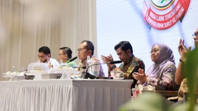 Wali Kota Makassar, Moh Ramdhan Pomanto saat memimpin rapat persiapan F8 di kediamannya, Jalan Amirullah, Makassar, Kamis (11/7/2024). (Foto: Istimewa)