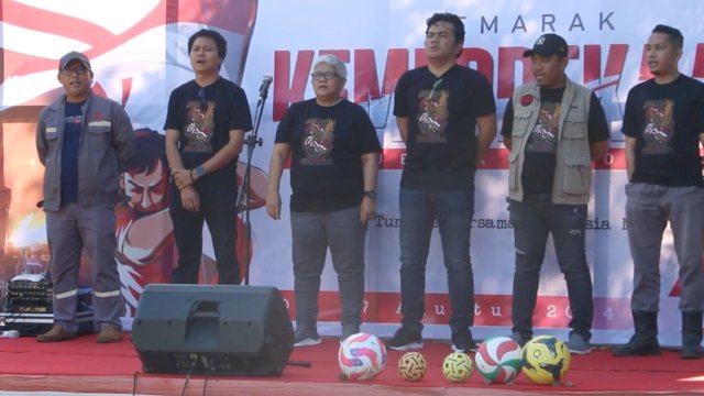 Memperingati momen HUT kemerdekaan RI ke-79 tahun, Huadi Group menggelar turnamen sepak bola dan pameran UMKM di Kawasan Industri Huadi Group, Bantaeng, Senin (12/8/2024). (Foto: Istimewa)