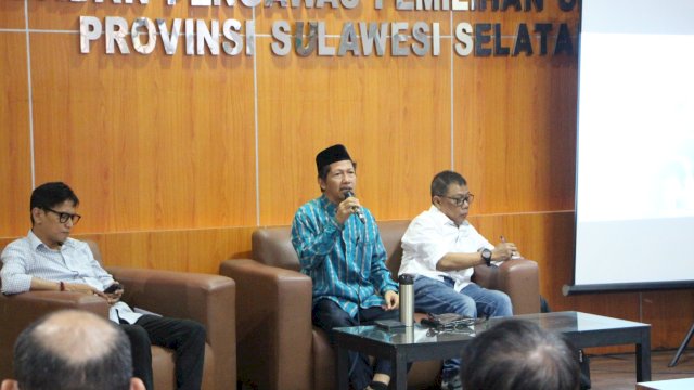 Bawaslu Sulawesi Selatan menggelar pertemuan dengan sejumlah lembaga pemantau Pemilu di Sulsel, Selasa (13/8/2024). (Foto: Istimewa)