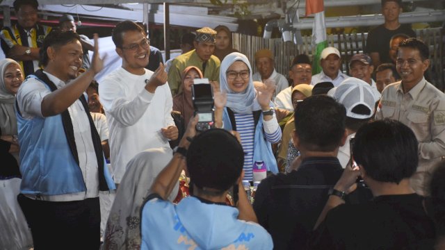 Bakal pasangan calon Wali Kota dan Wakil Wali Kota Makassar, Andi Seto Asapa-Rezki Mulfiati Lutfi saat bersilaturahmi dengan warga Kecamatan Tamalanrea, Selasa (13/8/2024). (Foto: Istimewa)