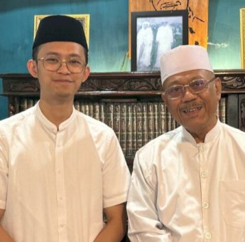 Ilham Ari Fauzi Kunjungi Puang Makka Jelang Pendaftaran ke KPU