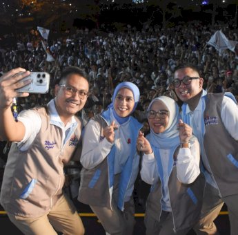 Berlangsung Meriah, Duet Seto-Rezki Jadi Paslon Pertama yang Gelar Deklarasi di Sulsel