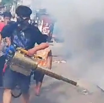 Respons Cepat Aduan Warga, Tim Seto-Rezki Peduli Lakukan Fogging di Dua Kelurahan