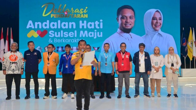 Deklarasi seluruh partai pengusung dan partai pendukung Andalan Hati yang digelar di Claro Hotel, Jalan AP Pettarani, Makassar, Kamis (29/8/2024). (Foto: Istimewa)