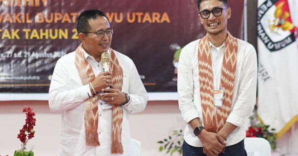 Fauzi-Ajie Resmi Daftar ke KPU Lutra, Diantar 4 Partai Politik