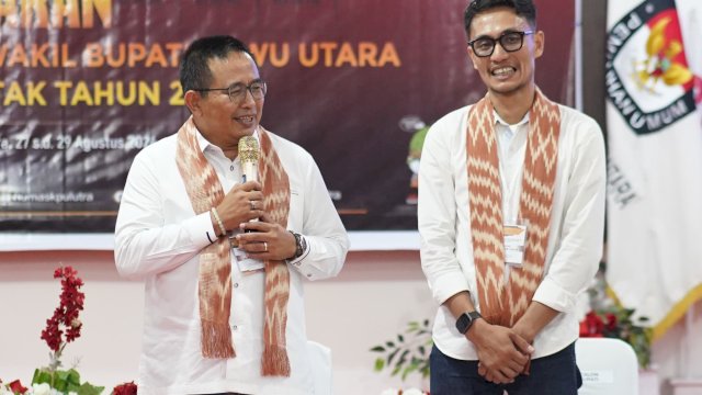 Bakal Calon Bupati dan Bakal Calon Wakil Bupati Luwu Utara, Muhammad Fauzi-Ajie Saputra saat mendaftarkan diri di KPUD Luwu Utara, Kamis (29/8/2024). (Foto: Istimewa)